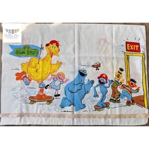 Vintage Sesame Street Twin Size Flat Sheet and 1‎ pillowcase skating park
